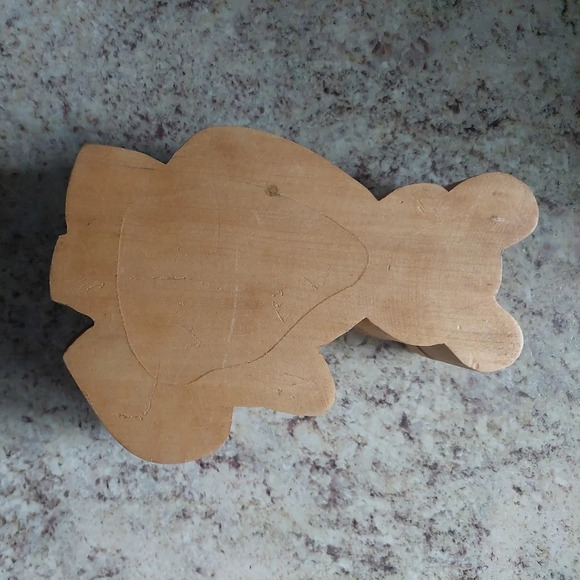 Wooden handmade carved teddy bear Holding a heart trinket box! Valentines Day - Picture 5 of 5